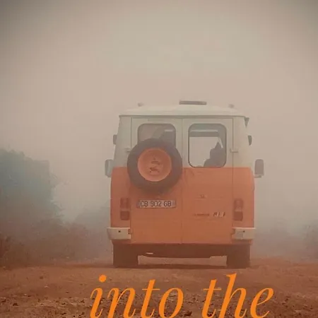Rent A J9 Camper Van With Blue Classics פורטימאו