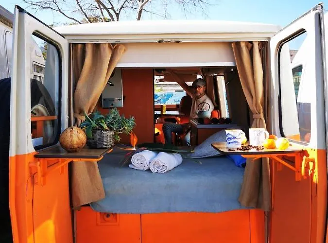 Роскошный шатер Rent A Blueclassics 's Campervan Combi J9 En Algarve Au Portugal