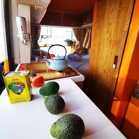 Luksusowy namiot Rent A Blueclassics 's Campervan Combi J9 En Algarve Au Portugal